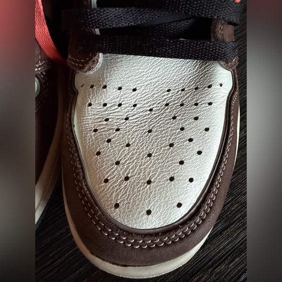 Nike Air Jordan 1 Retro High OG Hand Crafted Black Brown (Men's) size 11 - Picture 6 of 11